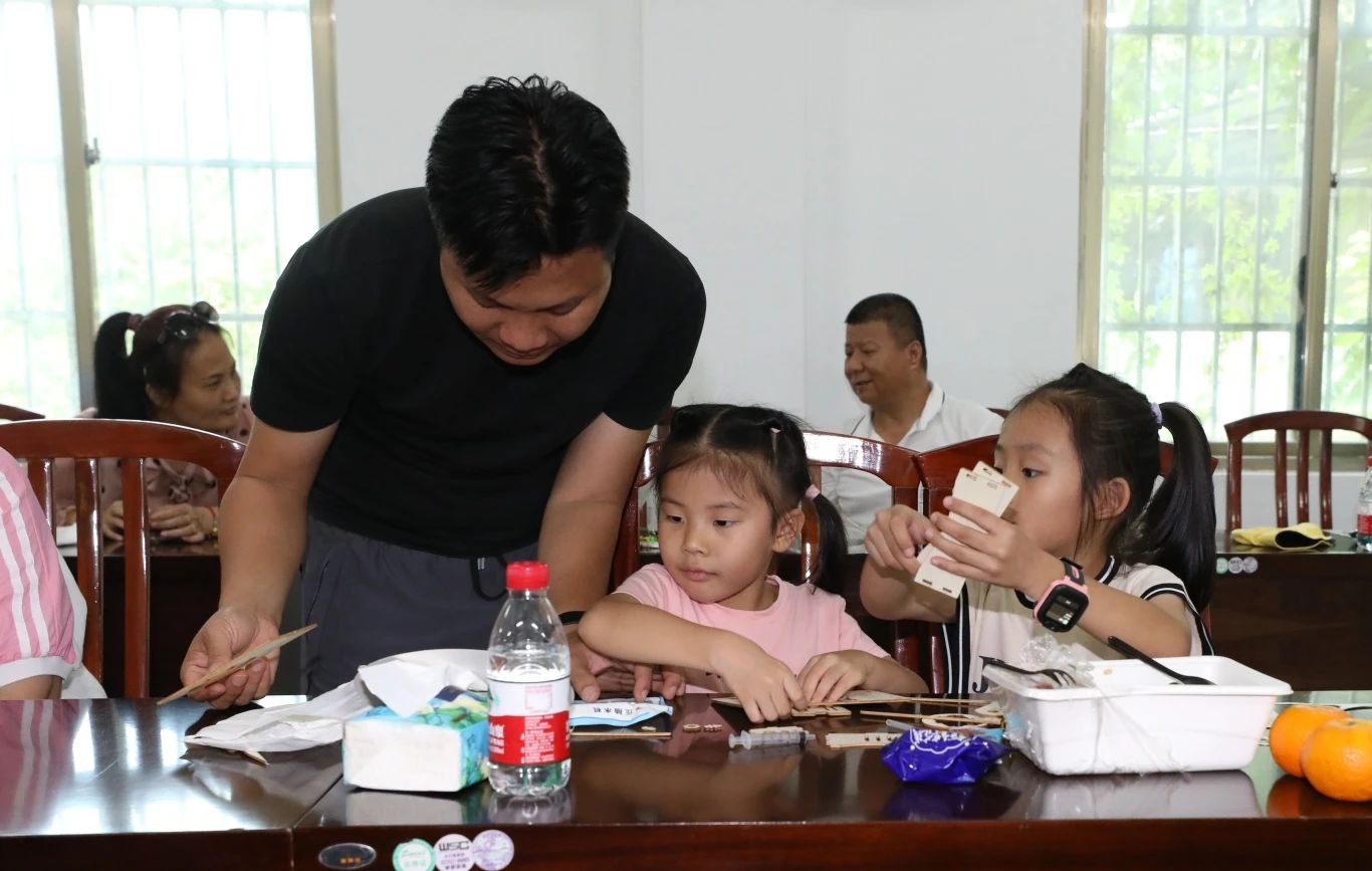 和谐家园 共享快乐   海南矿业开展“515复星家庭日”活动6.jpg