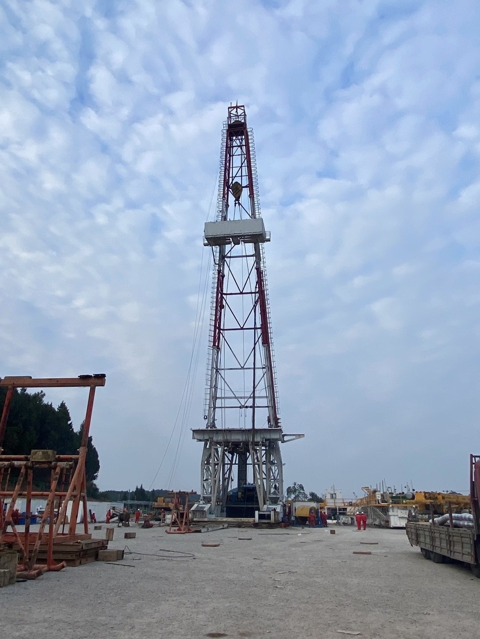 角108井组提前12天开钻  洛克石油八角场项目增产加速